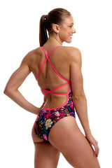 Funkita Womens Bed Of Roses Strapped In One Piece Swimsuit - Multi