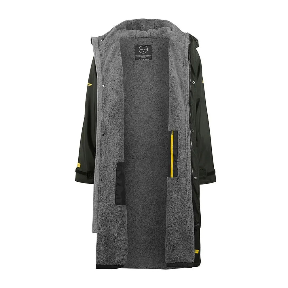Zone3 Heat-Tech Changing Robe - Khaki | Allens Of Kingsbury
