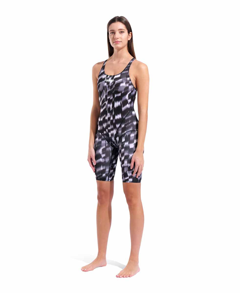 Arena Women's Wave Full Body Swimsuit kneesuit in black, designed for competitive swimming with a sleek, streamlined fit.