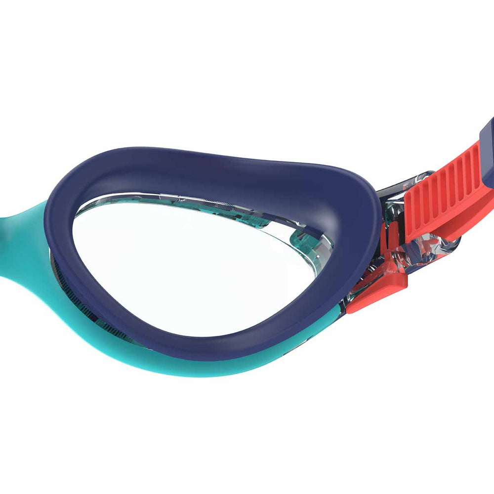 Speedo Junior Biofuse 2.0 goggles in Aqua Breeze and clear, featuring adjustable straps and a comfortable seal for young swimmers.