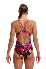 Funkita Womens Bed Of Roses Diamond Back One Piece Swimsuit - Multi