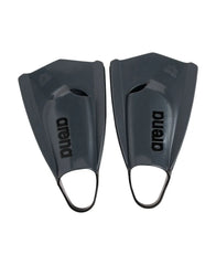 Black Arena Powerfin Pro II training fins for swimming, designed for enhanced propulsion and performance.