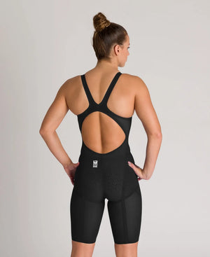 Black Arena Women's Carbon Glide Kneesuit for women, featuring sleek design and durable fabric for swimming performance.