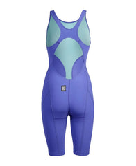 Arena Women's Powerskin Impulso Openback Kneesuit, Future Dusk, sleek black and blue design, close-up of the open back and textured fabric.