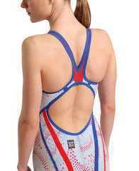 Arena Women's Powerskin Primo Kneesuit Ltd Edition Fireflow, close-up of the sleek, form-fitting competitive swim kneesuit.
