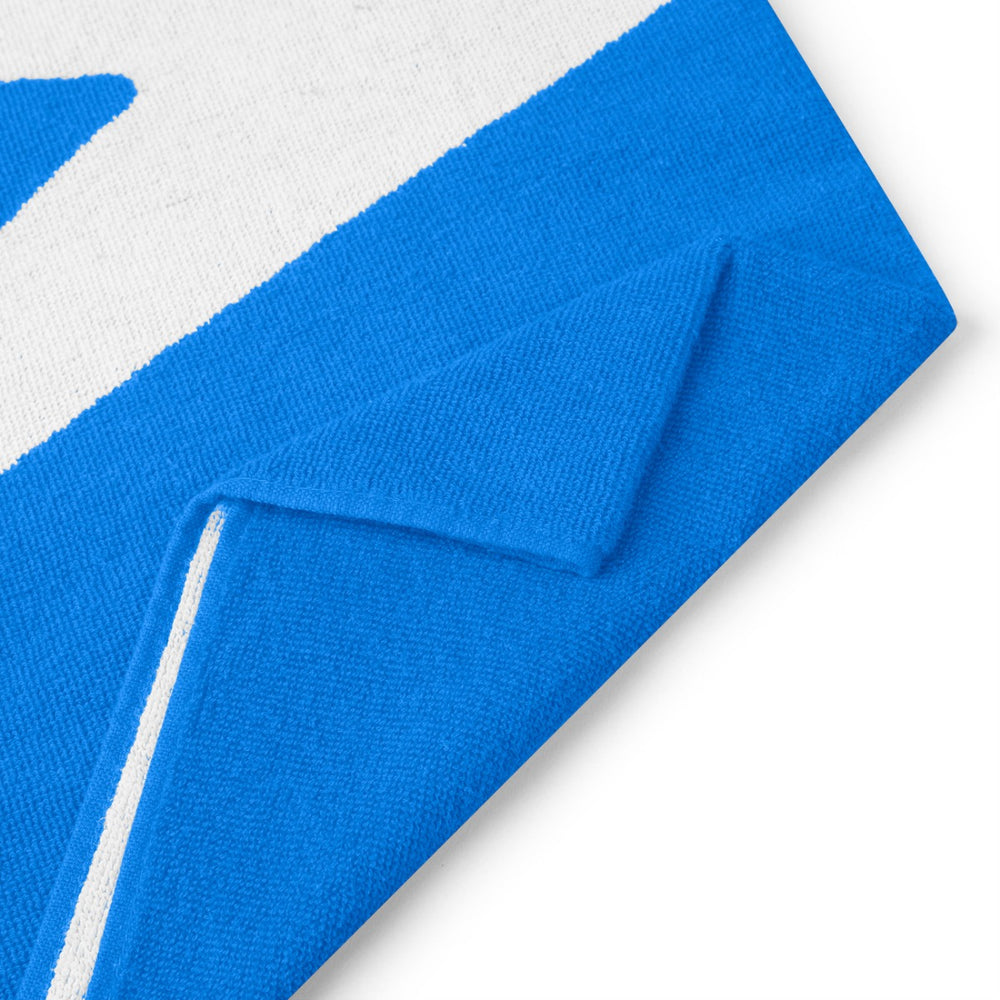 Speedo Logo towel - Bondi Blue/White | Allens Of Kingsbury