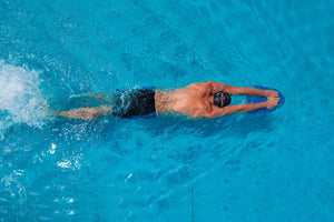 Zoggs EVA Kickboard Medium - Black | Allens Of Kingsbury