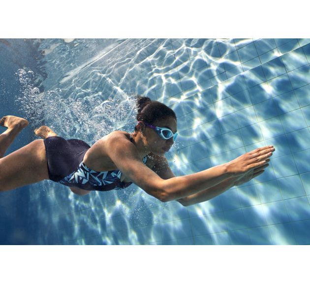Swimsuit and goggles discount