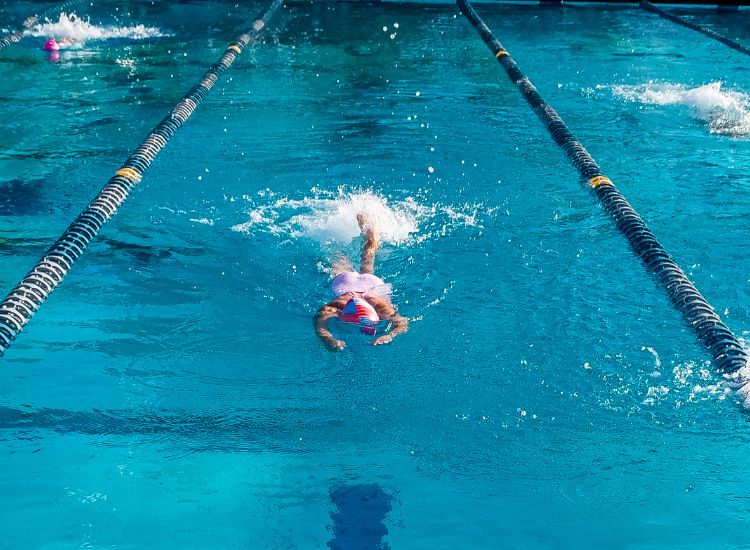 Maxwell Swimming Club